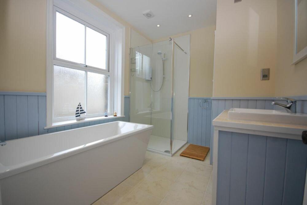Coastal Haven Apartment Seahouses Exterior photo